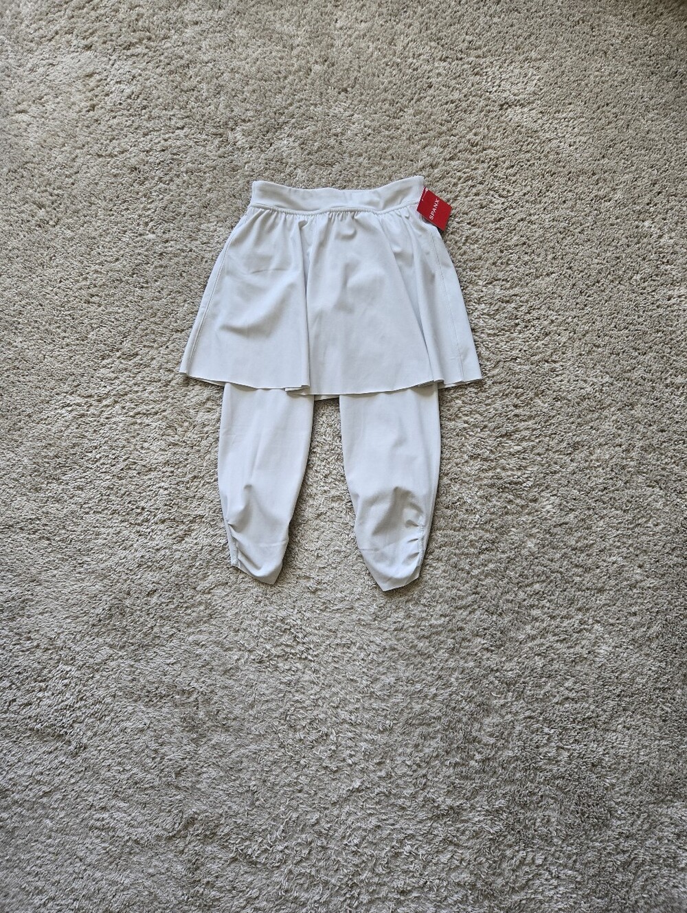 Spanx Booty Boost Skirt Around Knee Leggings Womens XS White